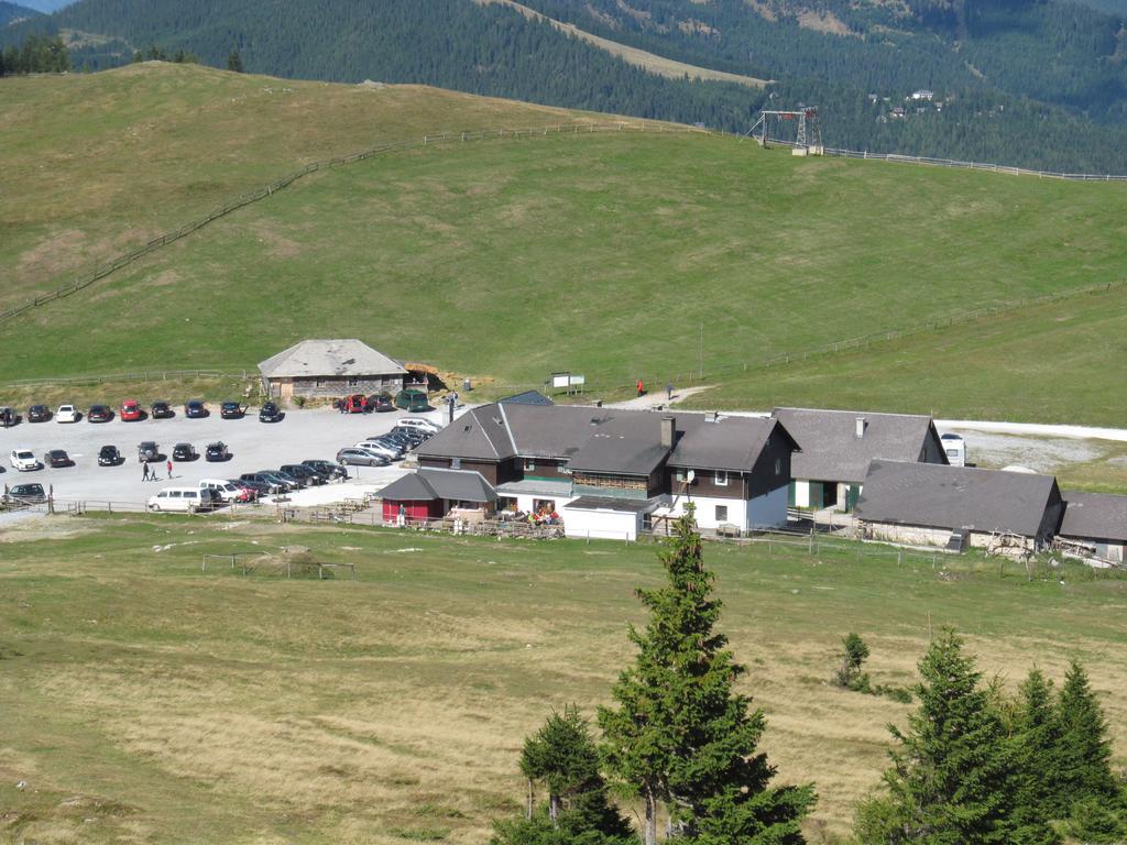 Hôtel Altes Almhaus à Maria Lankowitz Extérieur photo